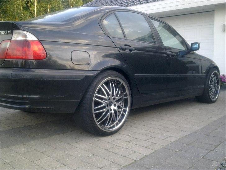 BMW 320d billede 18