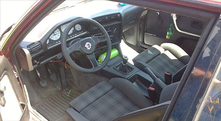 BMW E30 2,7 ETA billede 8