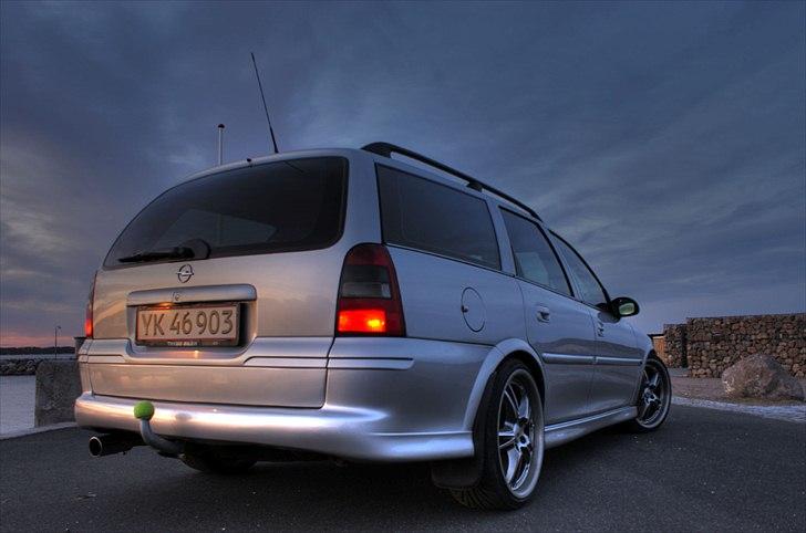 Opel Vectra B STC. - HDRi - Med de gamle fælge billede 12