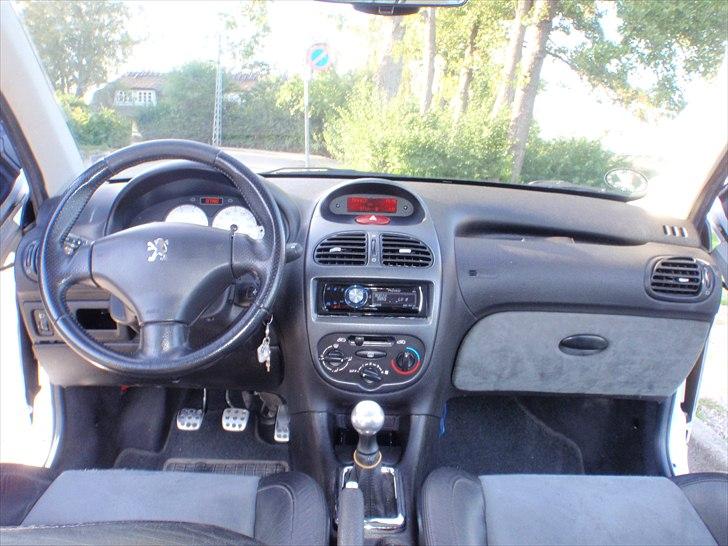 Peugeot 206 2,0 16V GTI (SOLGT) billede 4