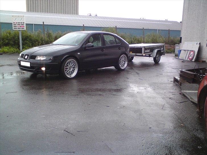 Seat Leon Sport - Lige et hurtig billed efter sænkning og 19" sutter billede 7