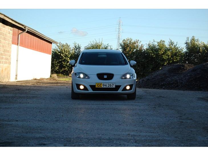 {{currentPhoto.altText}} billede {{currentPhoto.number}}