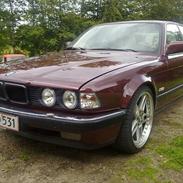 BMW 735i