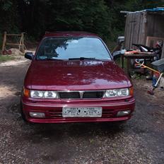 Mitsubishi Galant 2,0 solgt 
