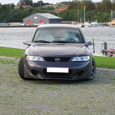 Opel Vectra totalsmadret