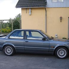 BMW E30 325 M-Tech2