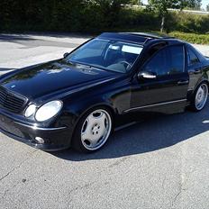 Mercedes Benz E 420 CDI V8 AMG 