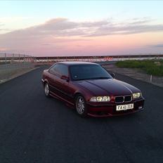 BMW 318is coupè E36