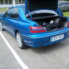 Peugeot 406