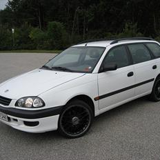 Toyota avensis 1,6 stw.