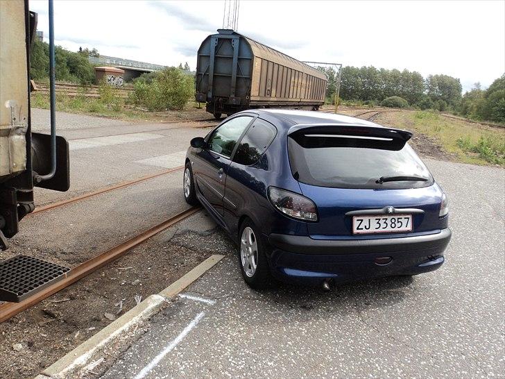 Peugeot 206 1,4 HDI solgt billede 9