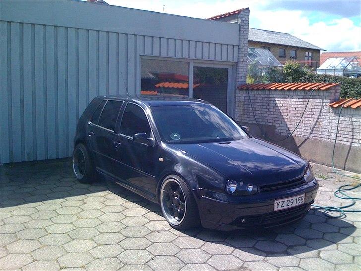 VW Golf 4 V5 SOLGT billede 1