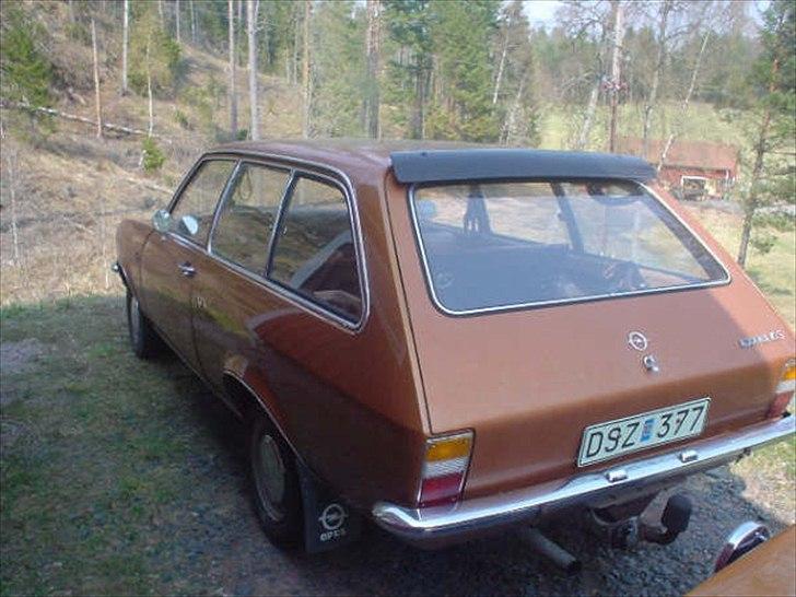 Opel Ascona Voyage billede 2