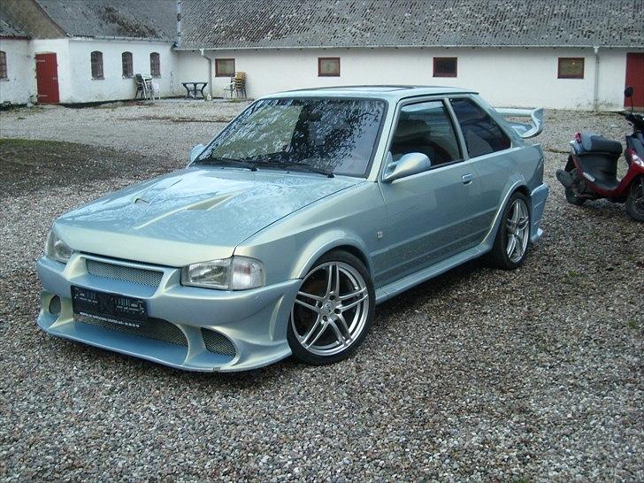 Ford Escort 1.6 RS Turbo billede 2