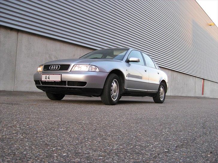 Audi A4 1,8T quattro billede 10