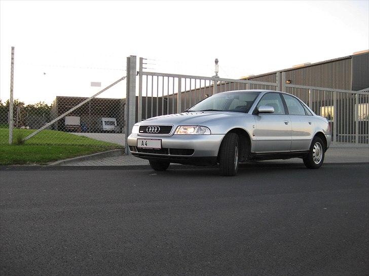 Audi A4 1,8T quattro billede 16