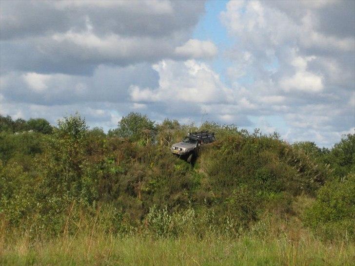 Nissan Patrol y61 SOLGT - Jaaa indrømmer det, Det var en pilot fejl UPS. men vi kom fri igen efter lidt hjælp billede 14