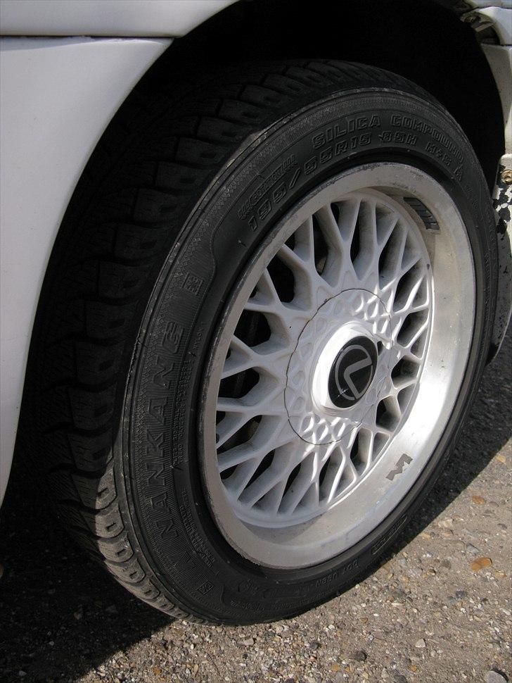 Toyota MR 2 2,0 GTi 16v - de skal nok lige males og kanten poleres billede 13