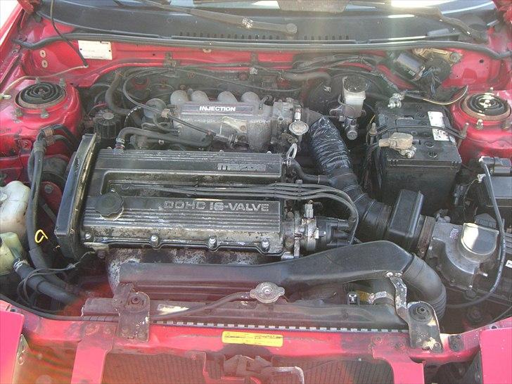 Mazda 323f 1,8 GT (Solgt) billede 12