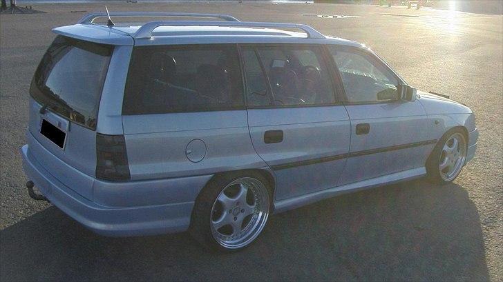 Opel Astra Caravan stc. SOLGT billede 5