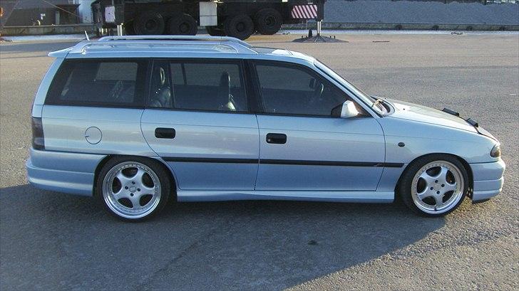 Opel Astra Caravan stc. SOLGT billede 6