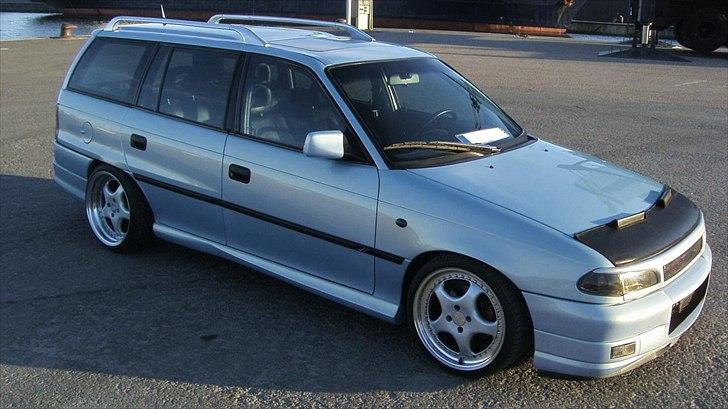 Opel Astra Caravan stc. SOLGT billede 7