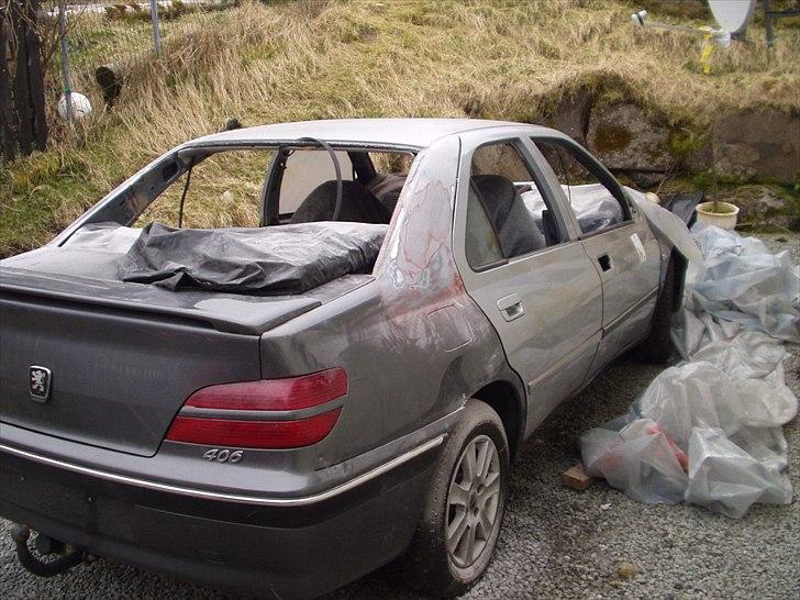 Peugeot 406 - lige fået skiftet tag:) billede 9