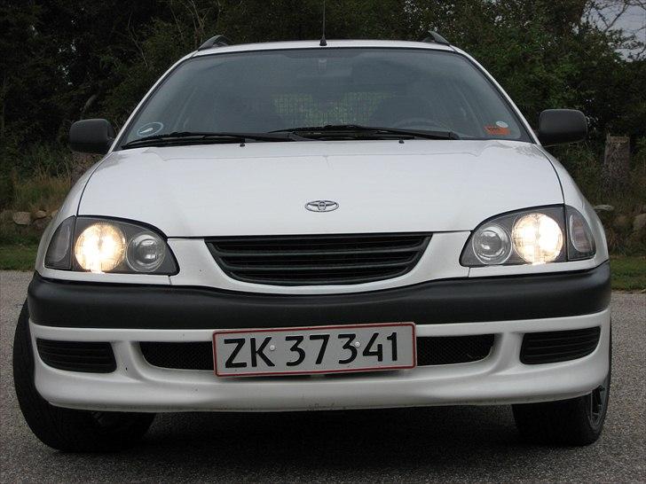 Toyota avensis 1,6 stw. billede 1