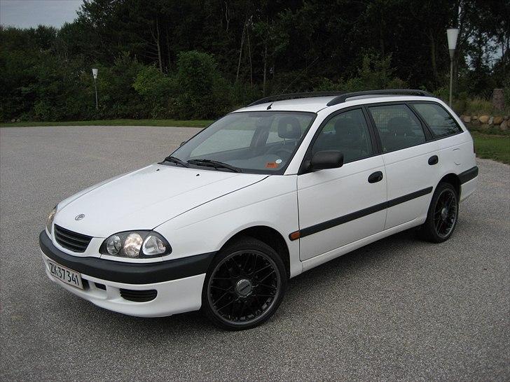 Toyota avensis 1,6 stw. billede 2