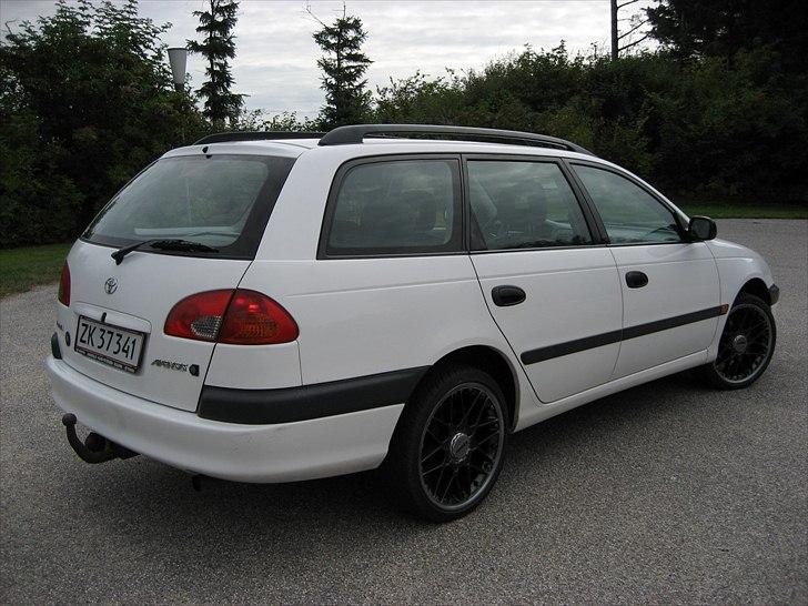 Toyota avensis 1,6 stw. billede 5