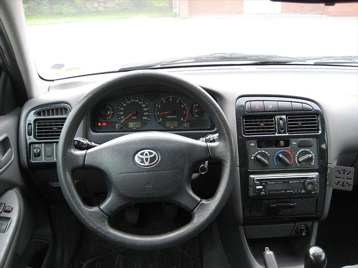 Toyota avensis 1,6 stw. billede 14