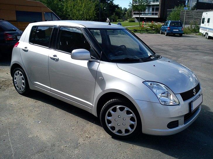 Suzuki Swift SOLGT billede 1