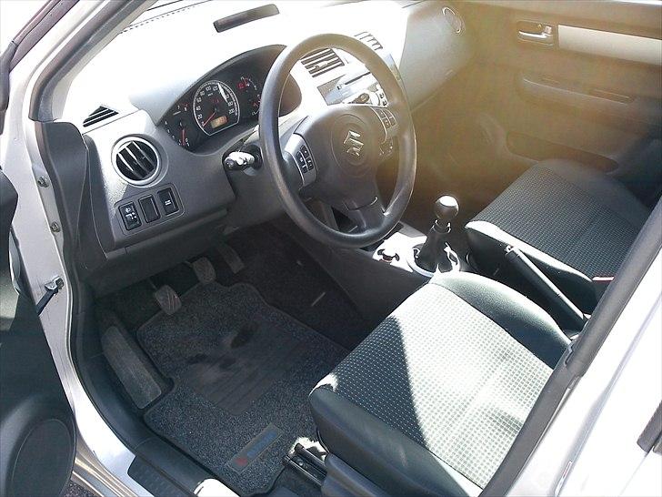 Suzuki Swift SOLGT billede 8