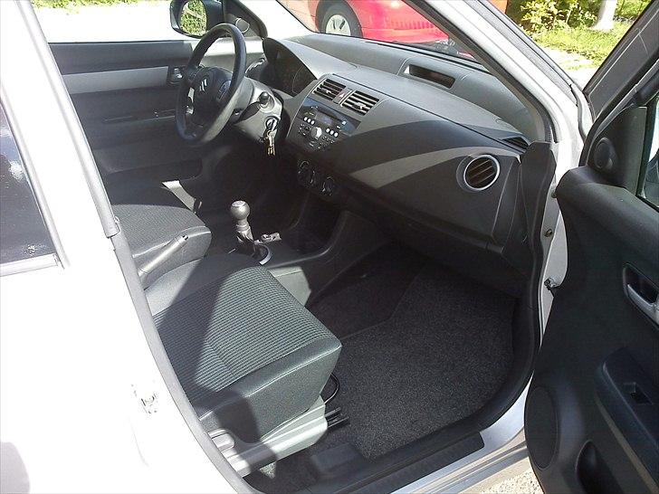 Suzuki Swift SOLGT billede 9