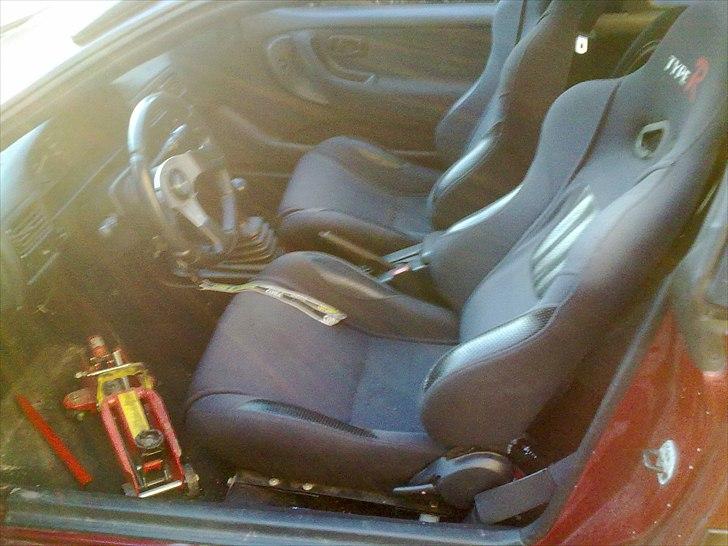 Nissan 100 Nx targa billede 10