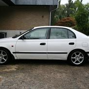 Toyota Carina e Commander