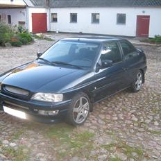 Ford Escort (BYTTET)