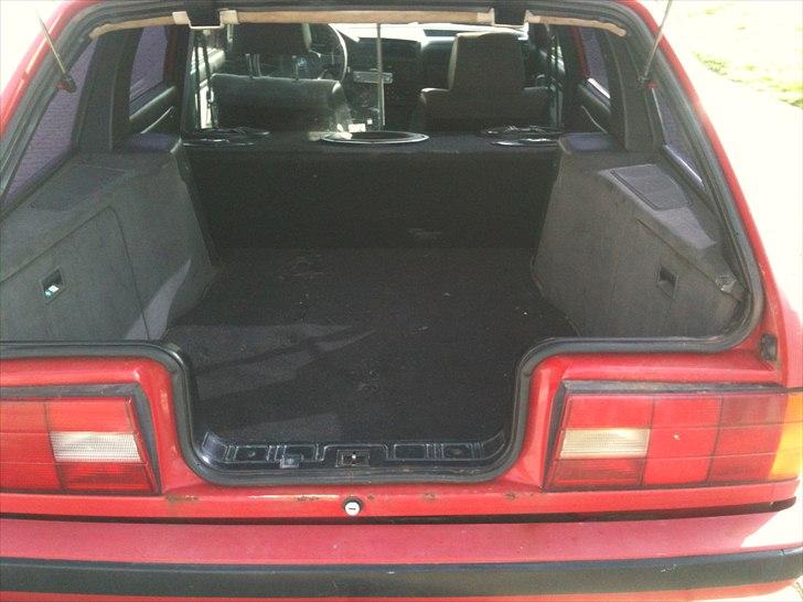 BMW E30 320i solgt billede 7