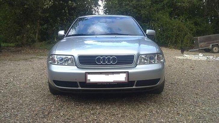 Audi A4 LIMOUSINE 1,8T SOLGT billede 1