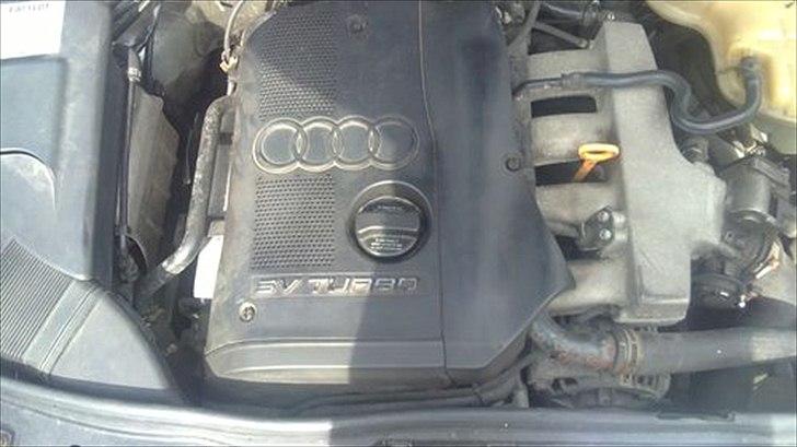 Audi A4 LIMOUSINE 1,8T SOLGT billede 14