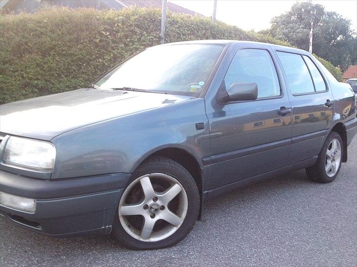 VW vento 1,8 GLXSOLGTX billede 2