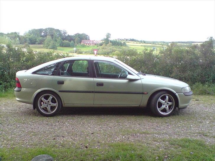 Opel Vectra B SOLGT billede 1