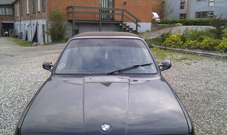 BMW e30 320i /2,7 eta SOLGT billede 9
