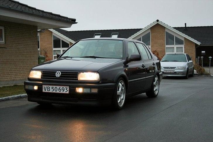 VW vento (SOLGT) billede 1