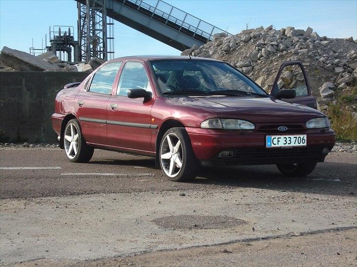 Ford Mondeo er hos politiet billede 1