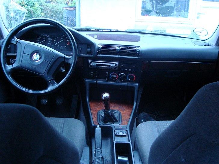 BMW 518i  "SOLGT" billede 9