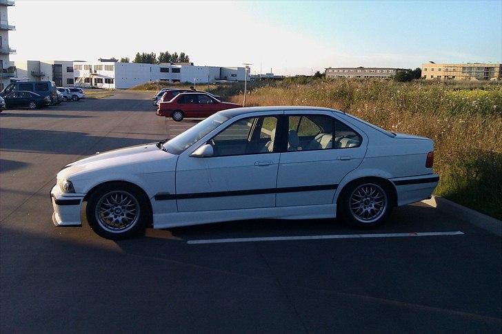 BMW E36 320i [SOLGT] billede 8