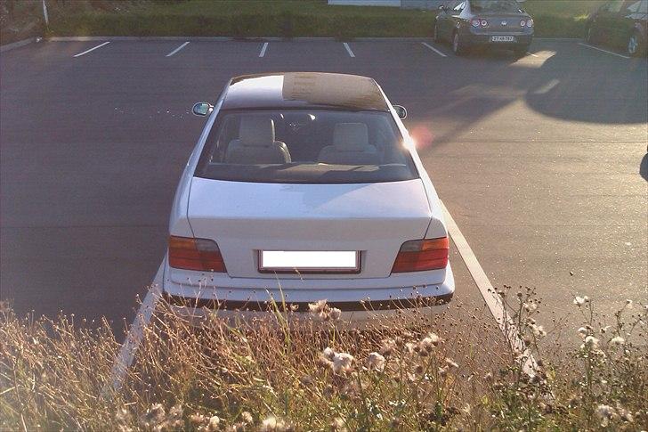 BMW E36 320i [SOLGT] billede 10