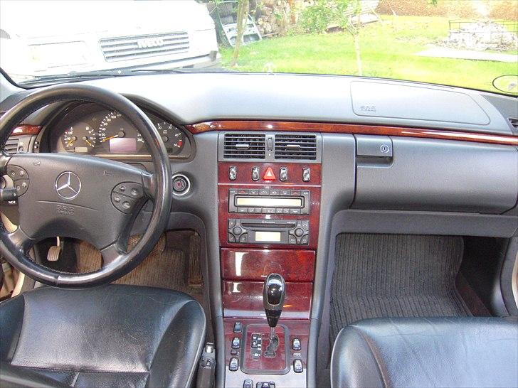 Mercedes Benz E320 CDI aut solgt billede 5