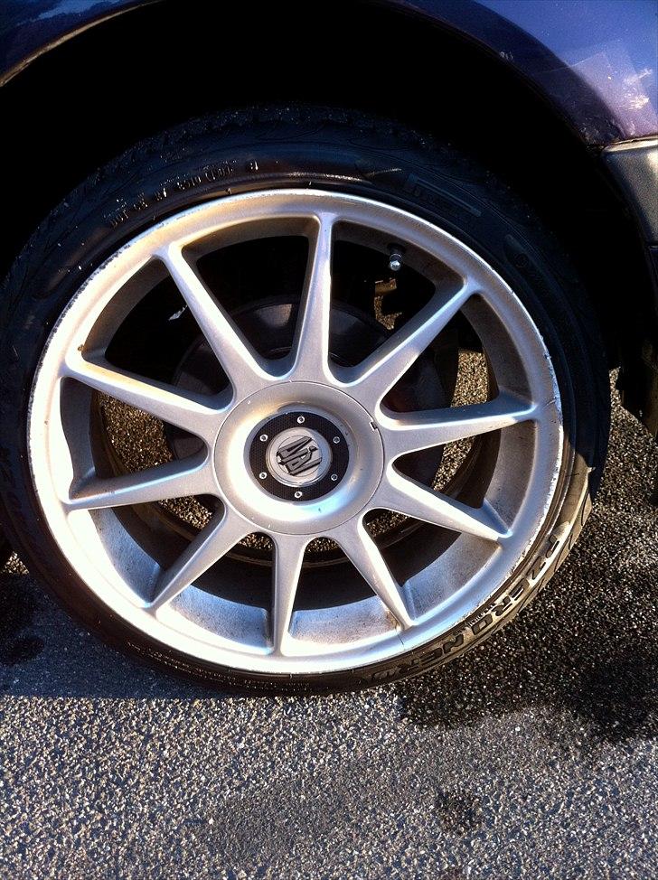 VW Vento 1.9 CL  *SOLGT* billede 2